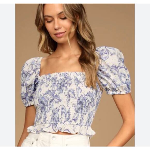 LULUS Fresh Favorite White Floral Print Eyelet Top Size M NEW Smocked - Picture 2 of 10